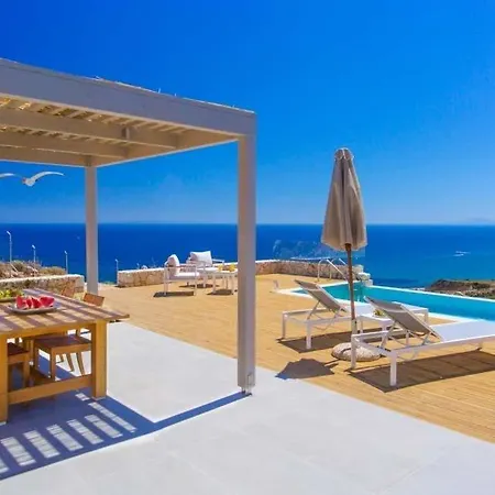 Skala Sleeps 3 Pool Air Con Wifi Villa
