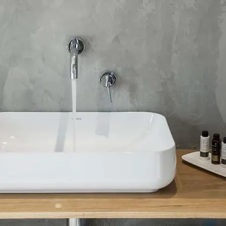 Skala Sleeps 3 Pool Air Con Wifi Villa